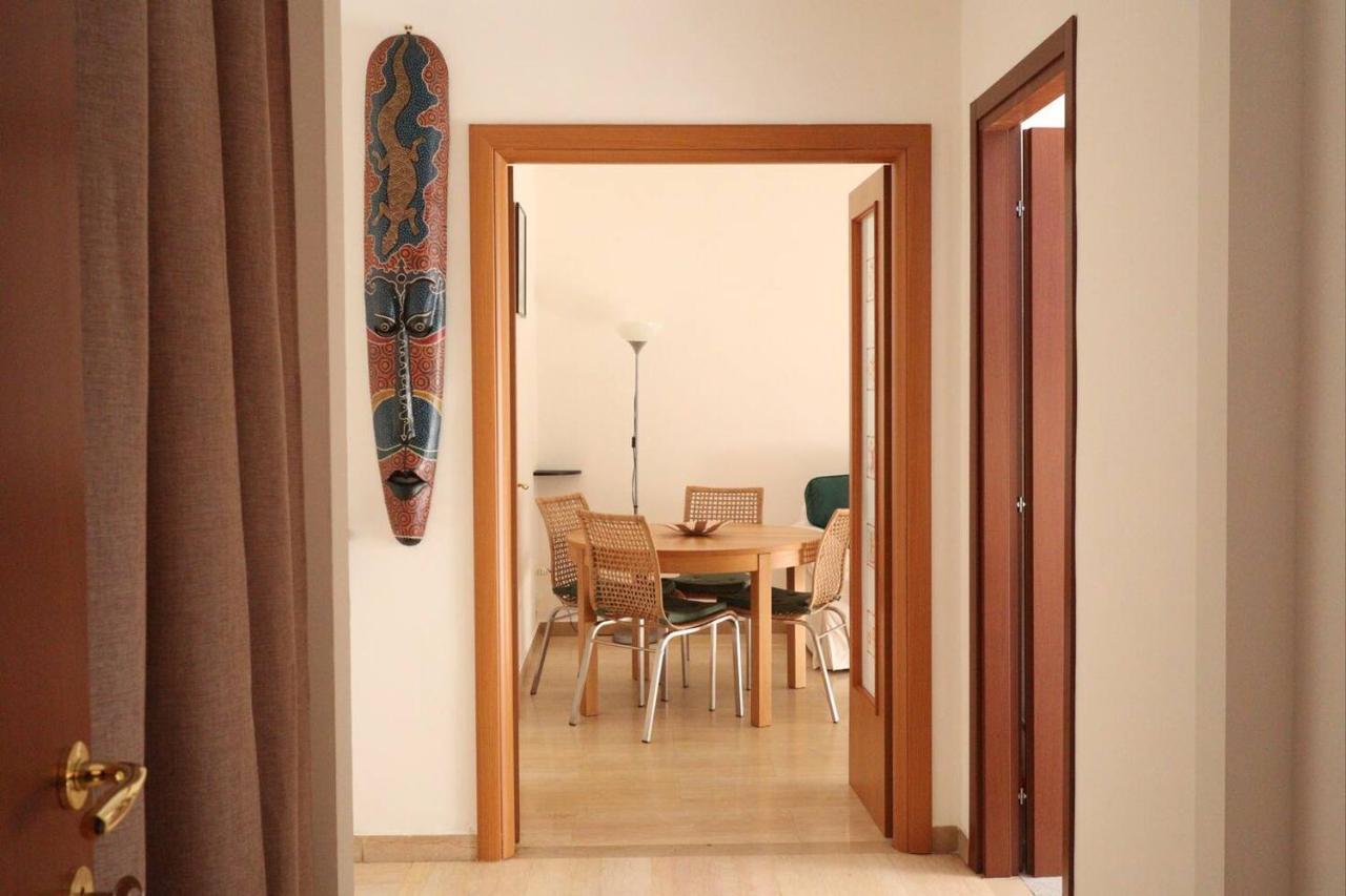 Casa Etruschi - Appartamento Con Posto Auto 利沃诺 外观 照片
