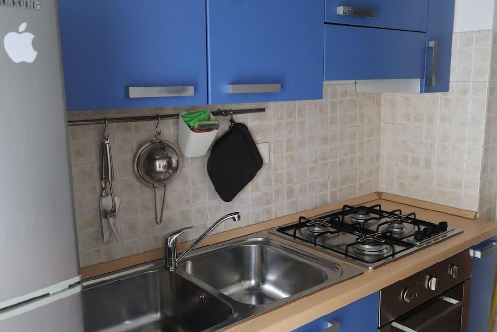 Casa Etruschi - Appartamento Con Posto Auto 利沃诺 外观 照片